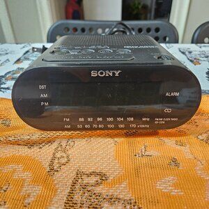 Sony ICF-C218 Dream Machine AM/FM LED Alarm Clock Radio Black - Tested Working